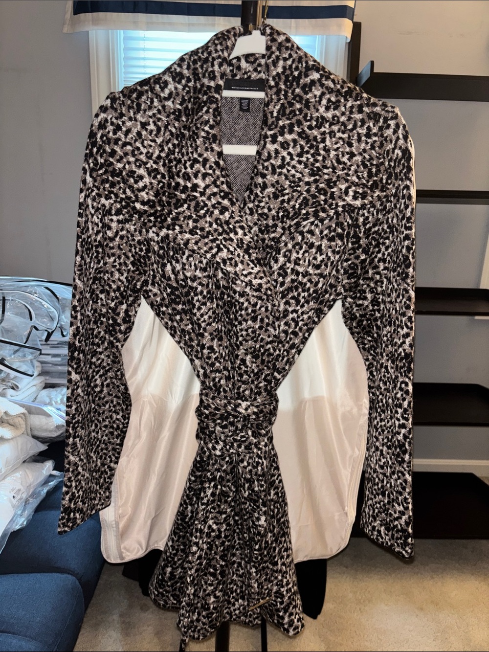 White House Black Market Black & White Leopard Tie-Waist Tunic Jacket
